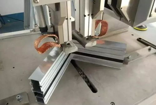 鋁包木門窗的質量要素與新型焊接工藝的解析